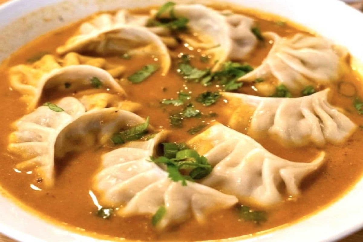 Chicken Jhol Momo (10 pcs)