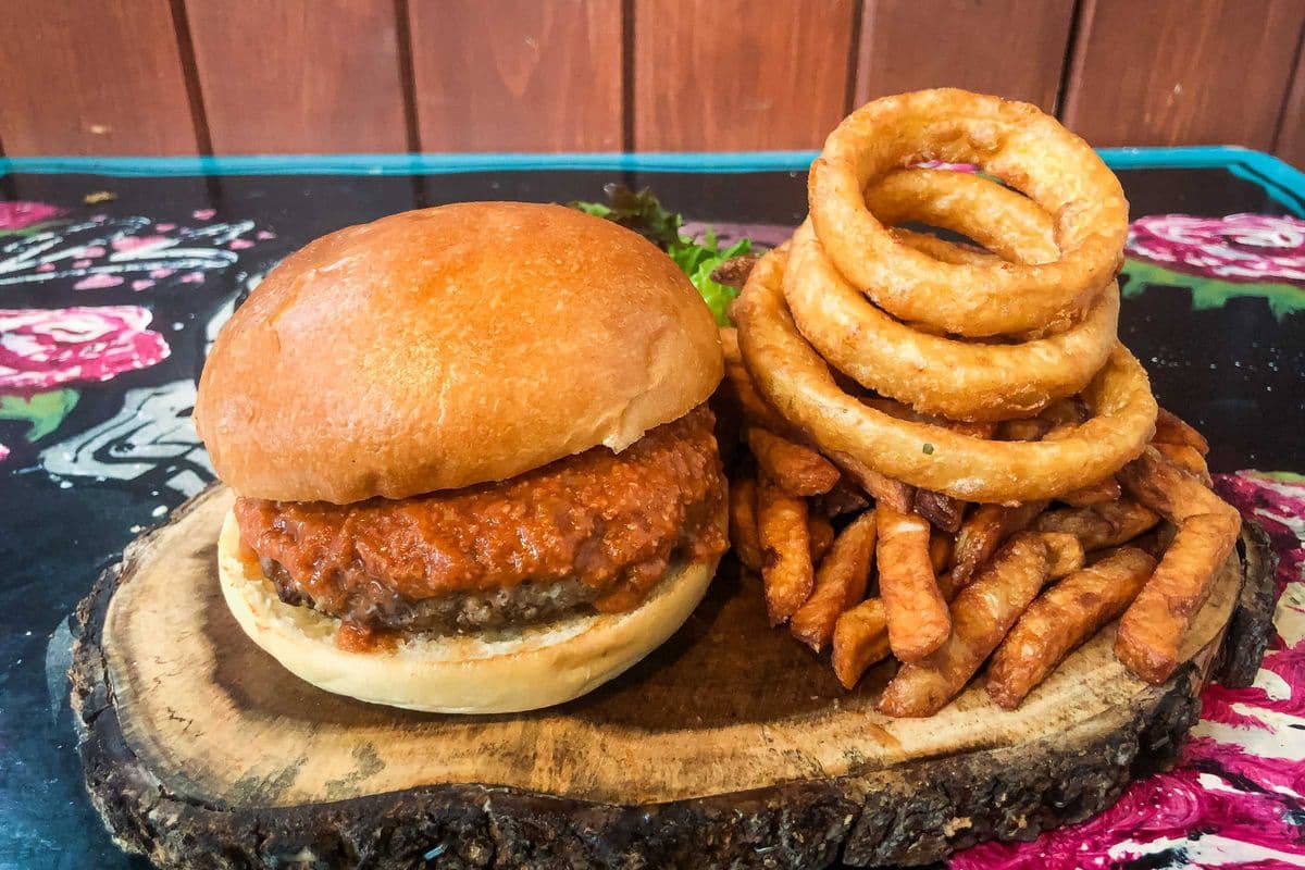 Plat le burger michigan / The Michigan Burger Plate
