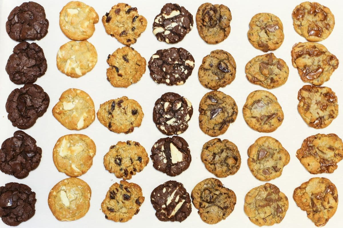Biscuits (24 pcs) / Cookies (24 pcs)