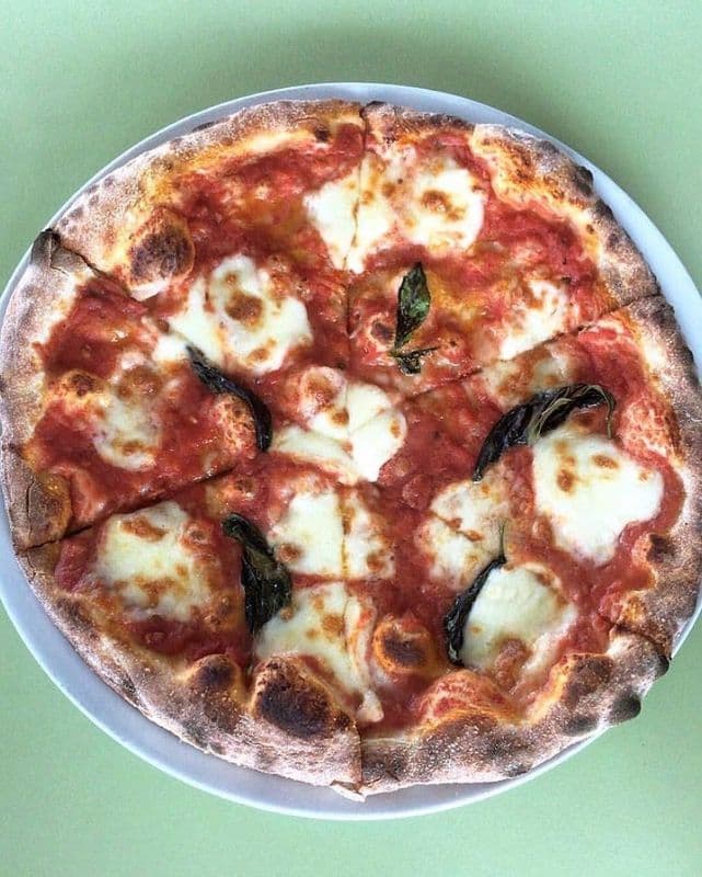 Margherita Italiana Pizza