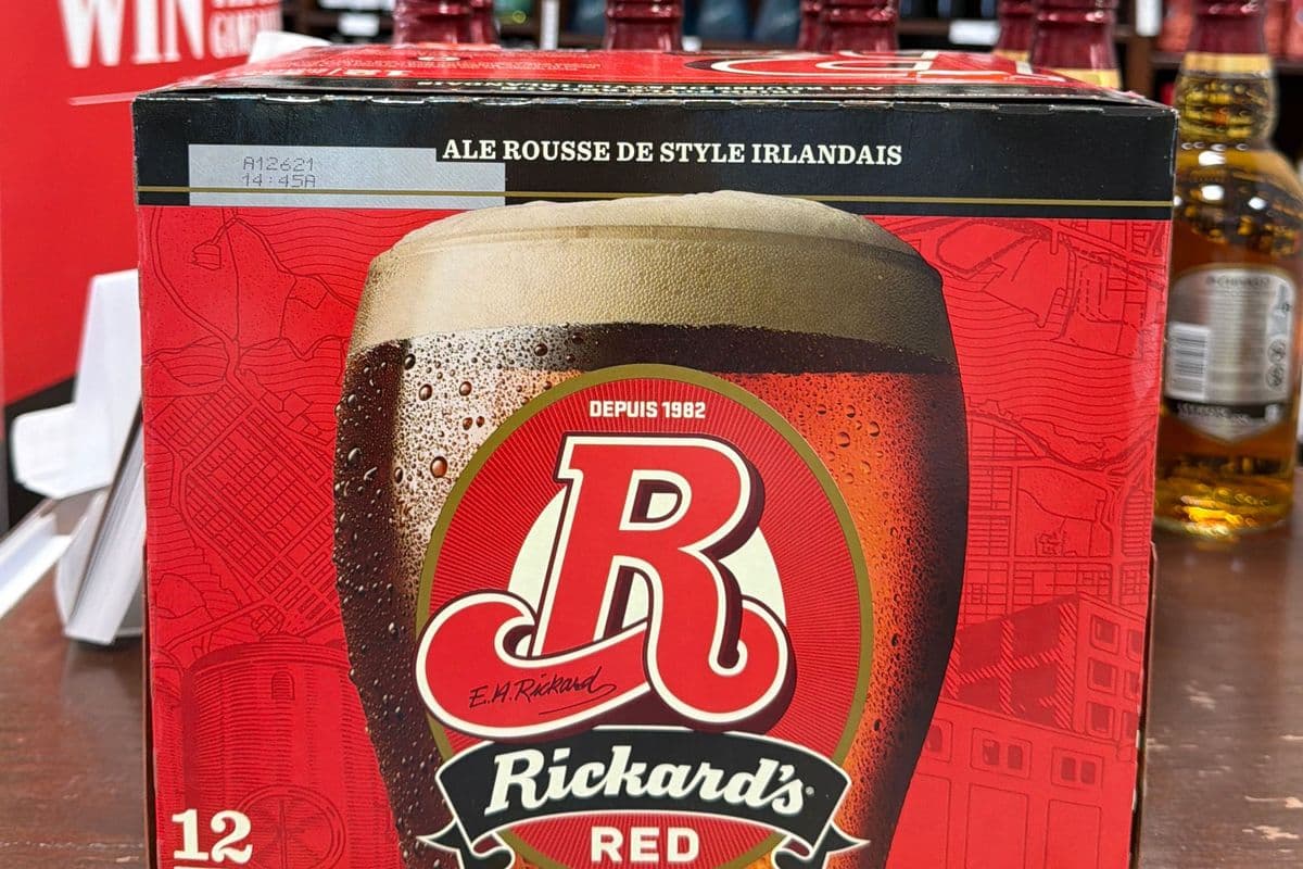 RICKARD'S RED 12 BOTTLES (12 x 341 mL)