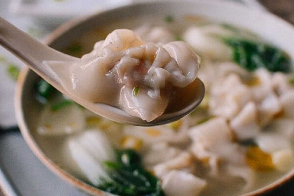 Chicken and Shrimp Wonton Soup