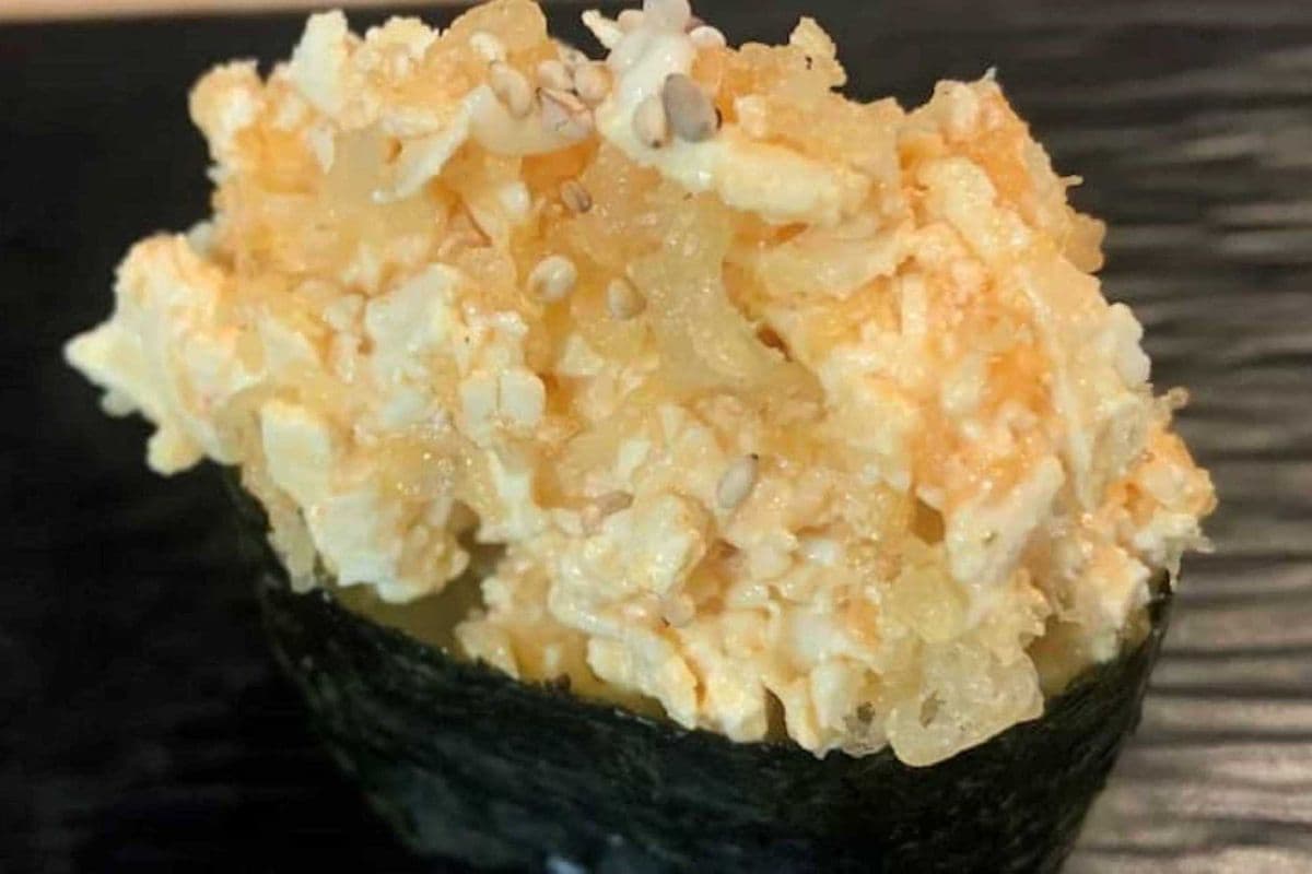 Vegan Crab Meat Nigiri (1 pc)