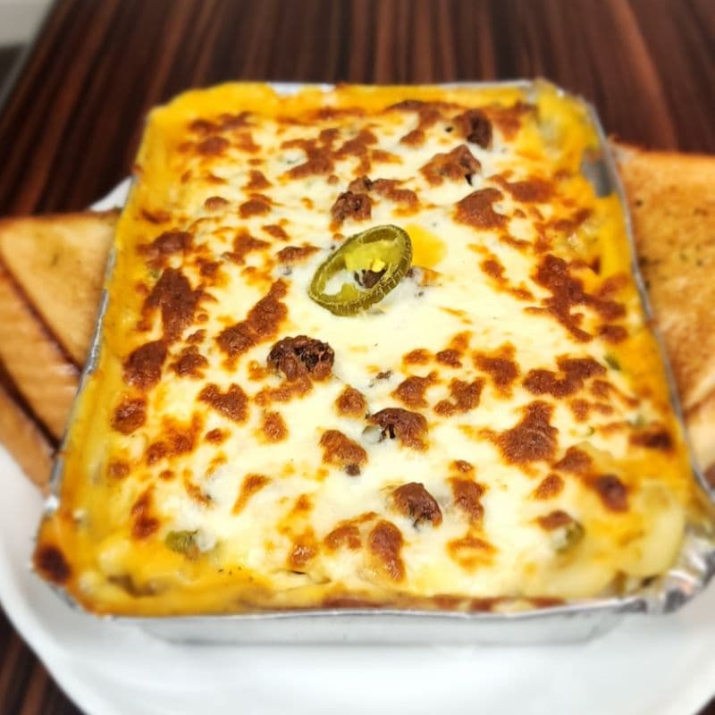Spicy Mac N Cheese With Beef