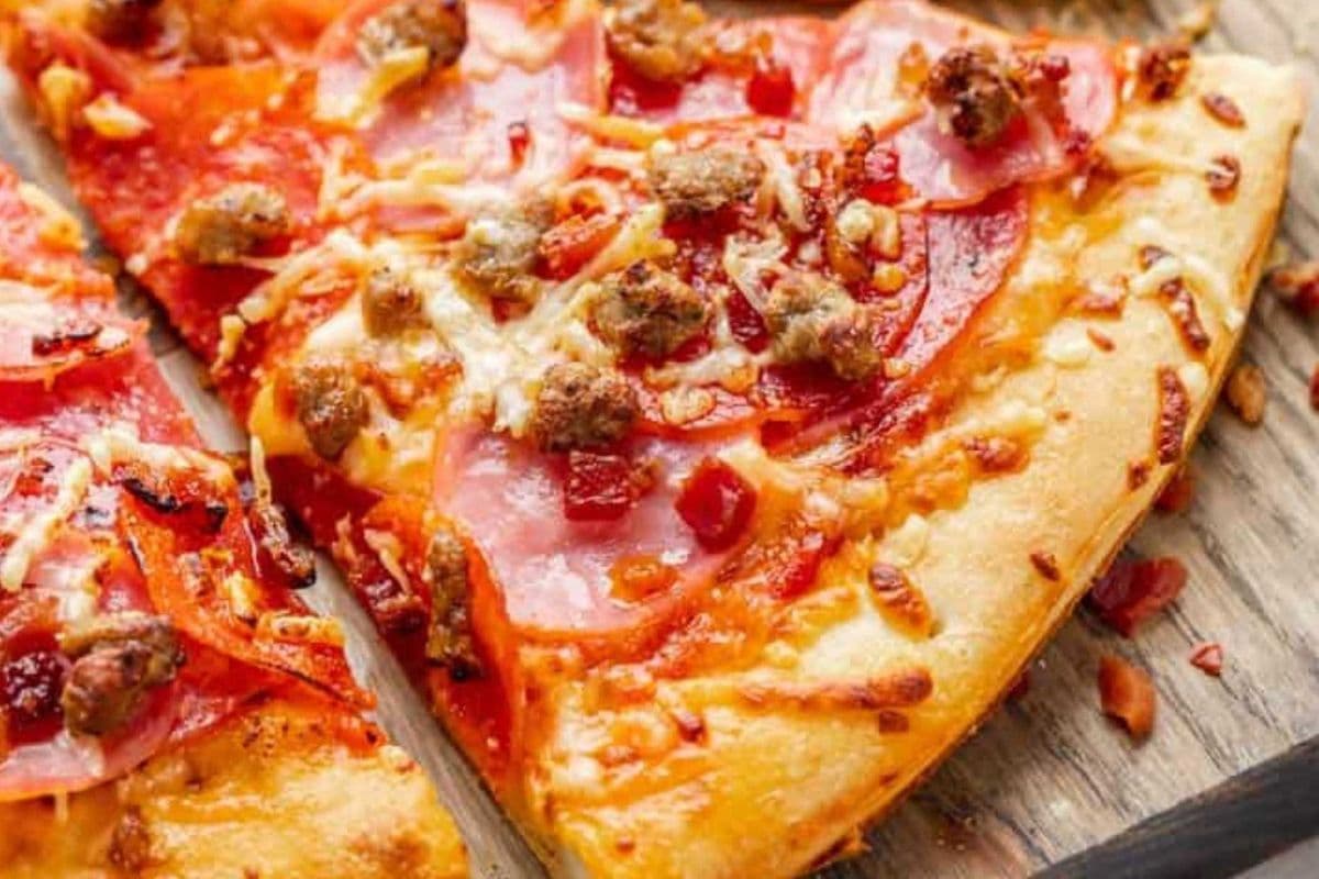 Meat Lovers Pizza Slice (1 Slice)