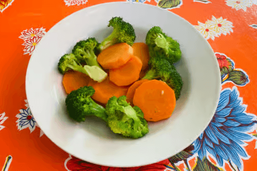Kidlets' Steamed Carrots and Broccoli (Brunch)