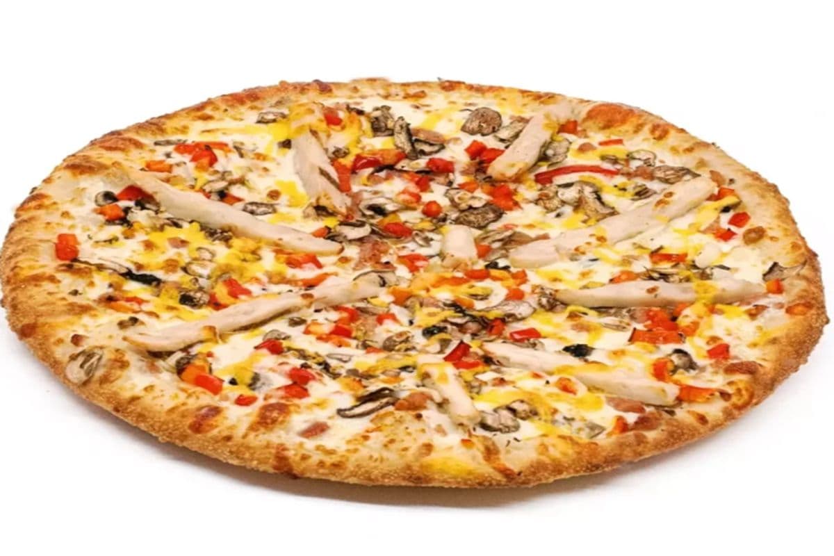 11" Wood-Fired Buffalo Chicken Pizza