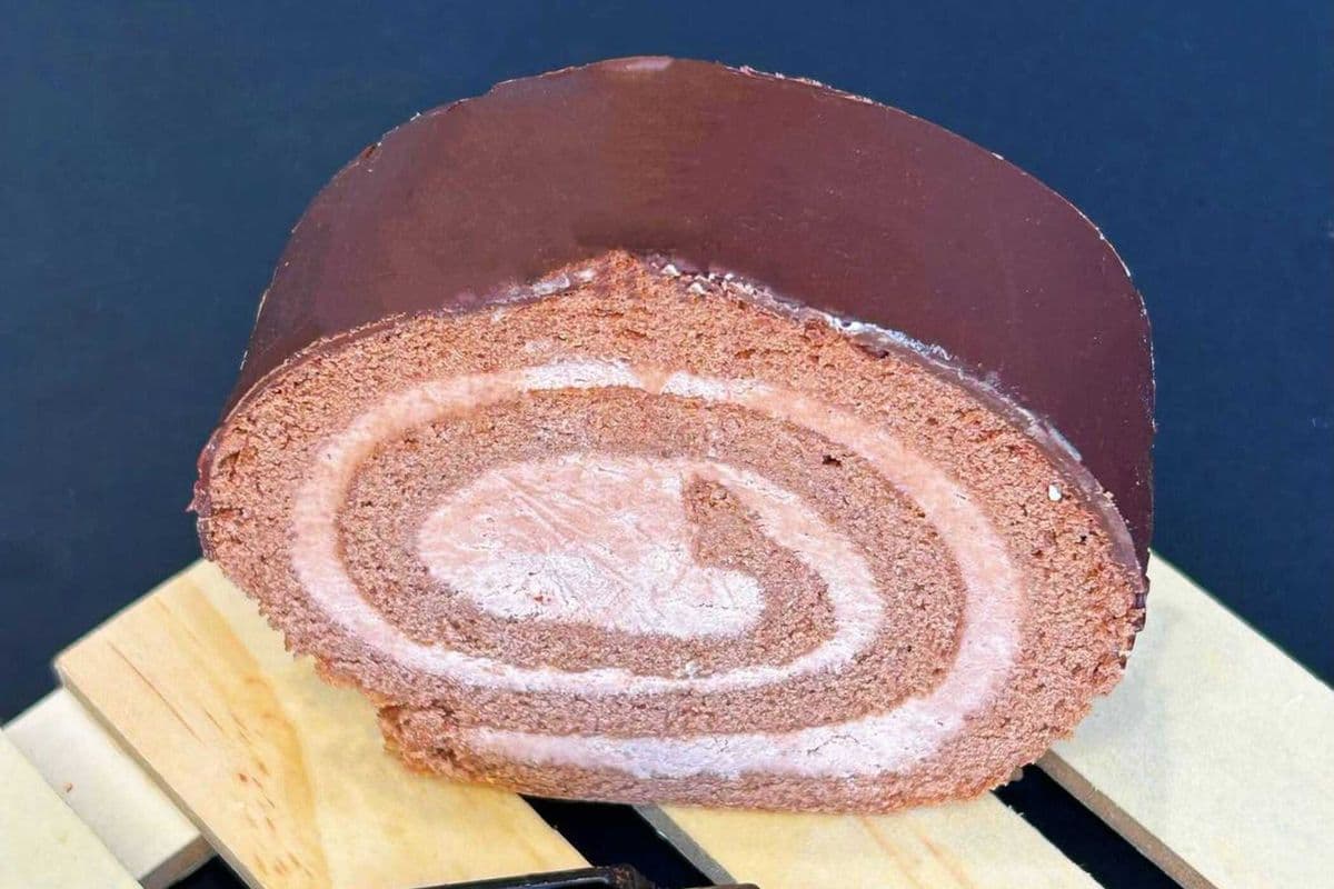 Chocolate Roll Cake