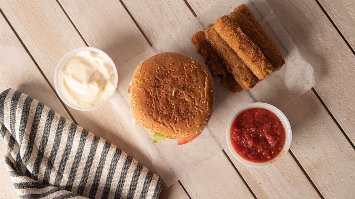 Trio cheeseburger au poulet+battons de fromage