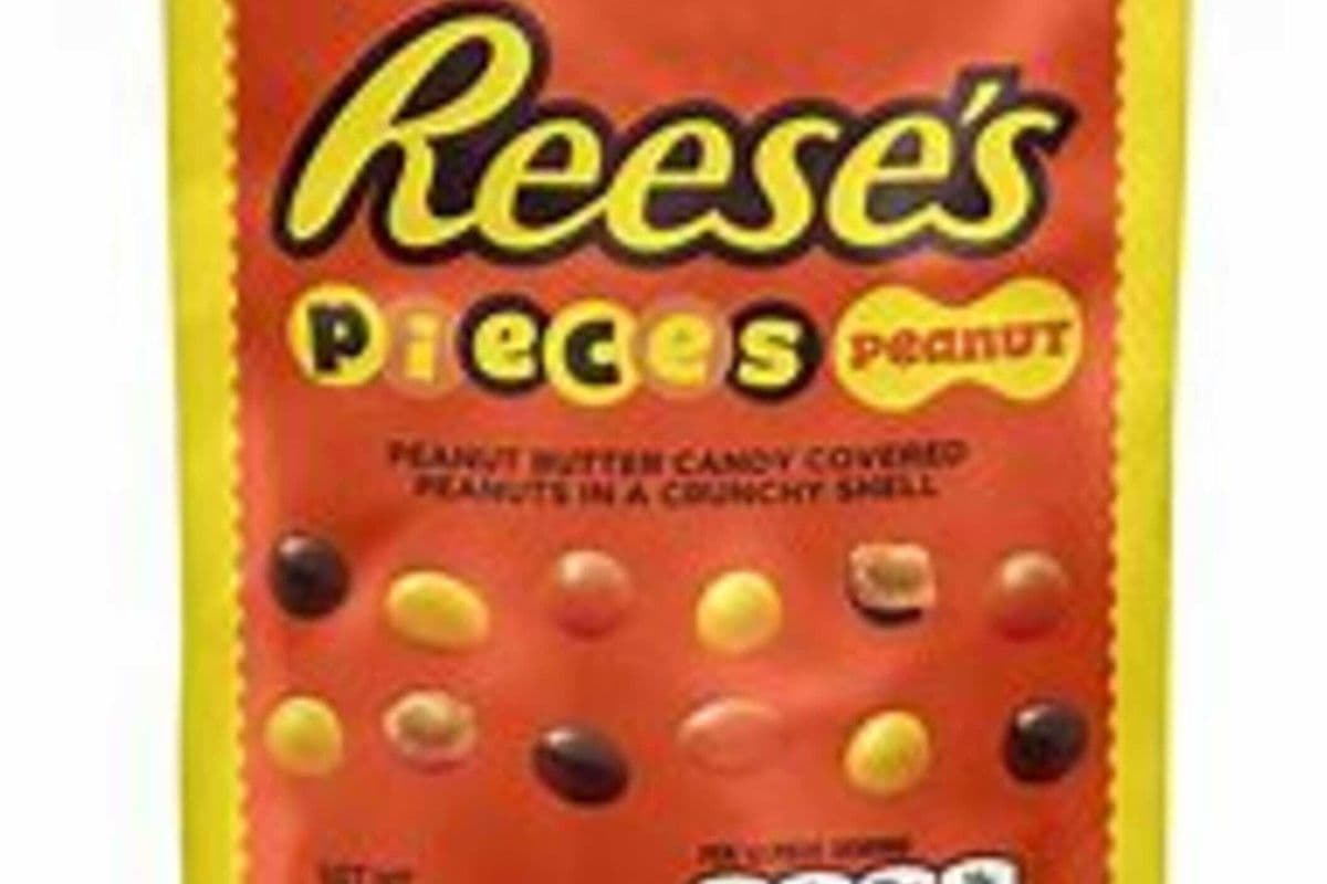 Reese’s Pieces with Peanuts Stand Up Pouch (200 gm)