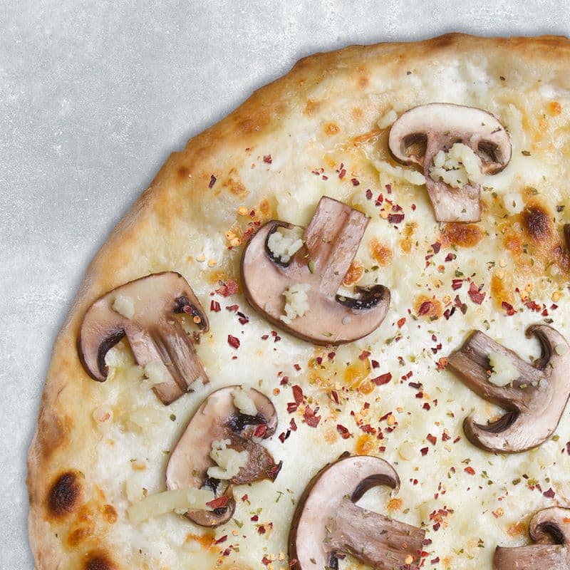 14" Funghi Alfredo Pizza