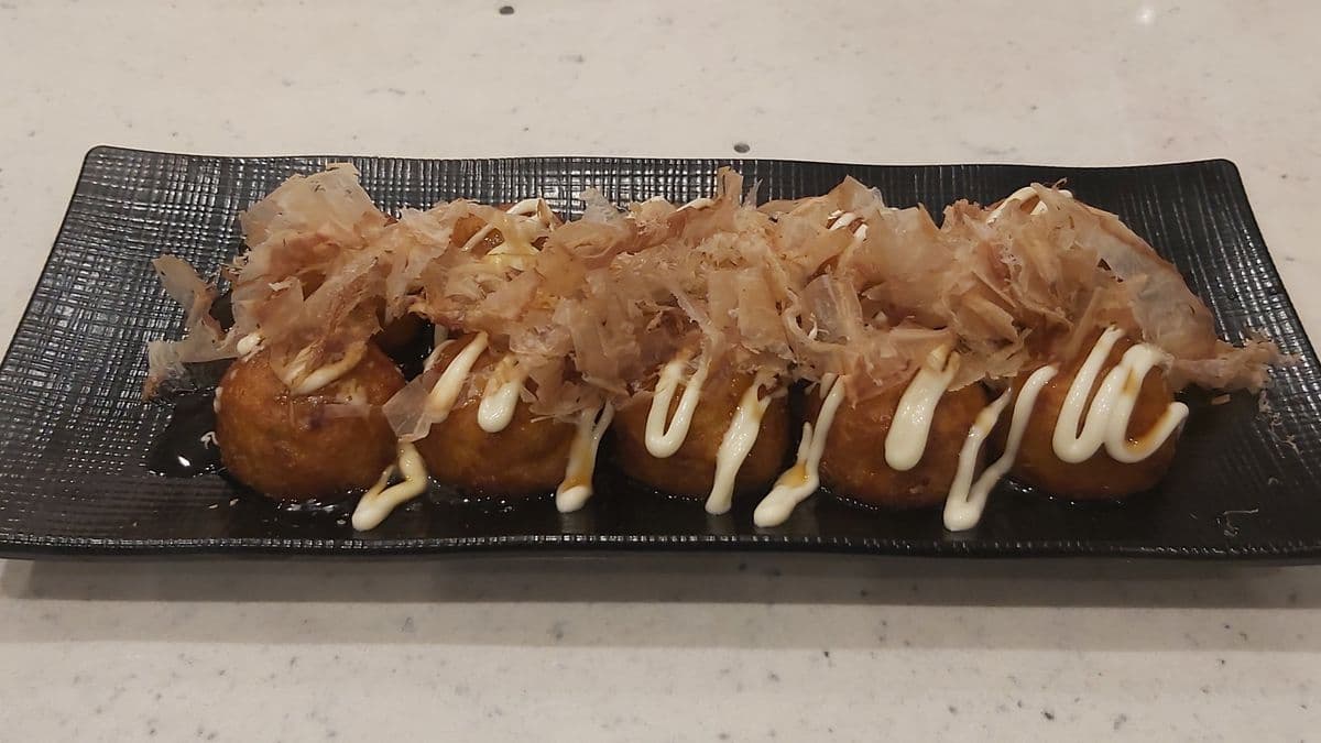 25. Takoyaki