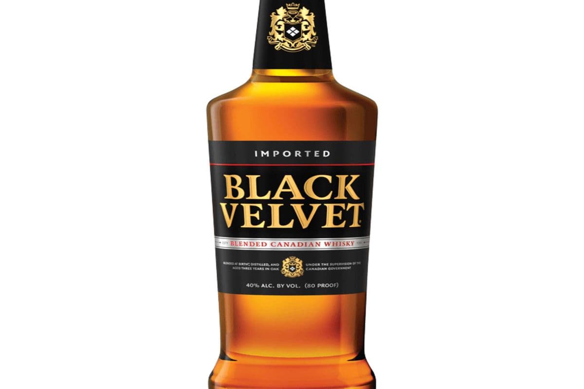 BLACK VELVET CANADIAN WHISKEY 750 ML (1 x 750 ML )