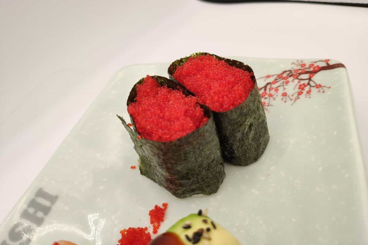 Tobiko (Flying Fish Caviar) Nigiri (2 pcs)