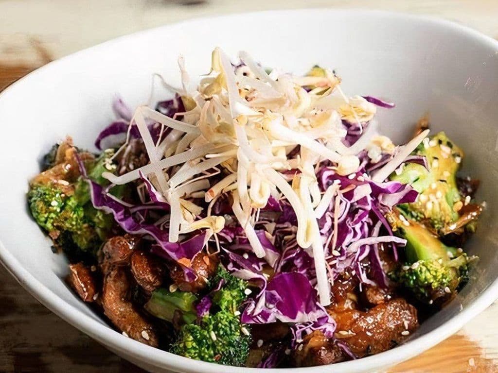 Ginger Beefless Bowl ◊‡