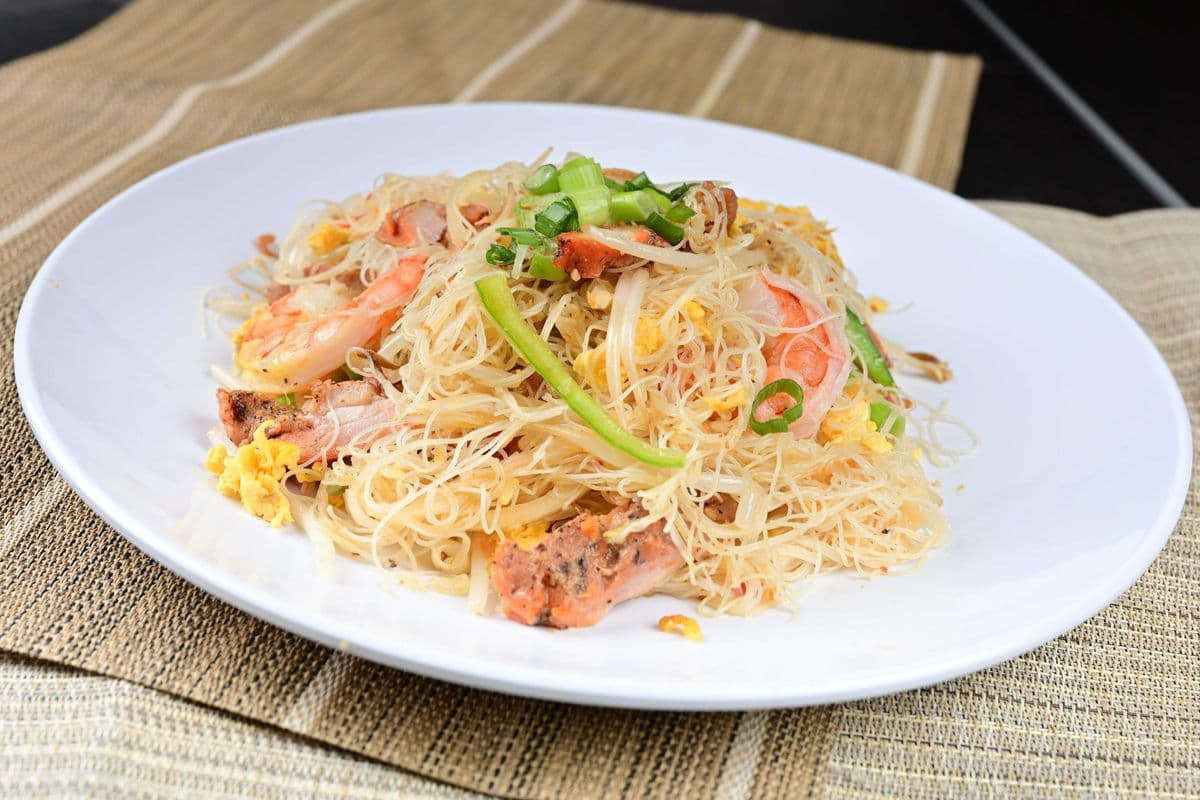 089. House Special Stir-Fried Rice Noodle