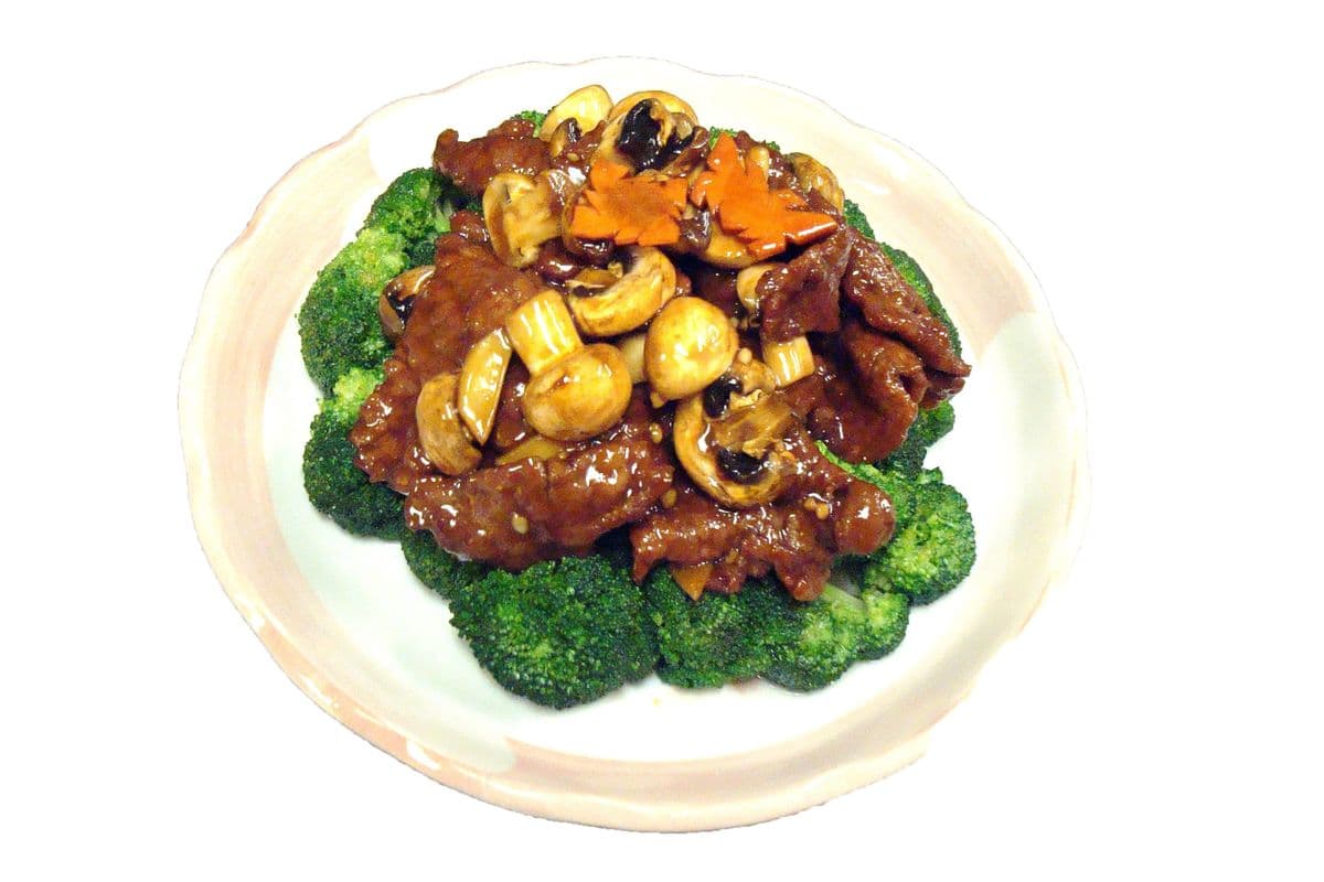 189. Sliced Beef with Mushroom and Broccoli 西蘭花磨菇牛肉