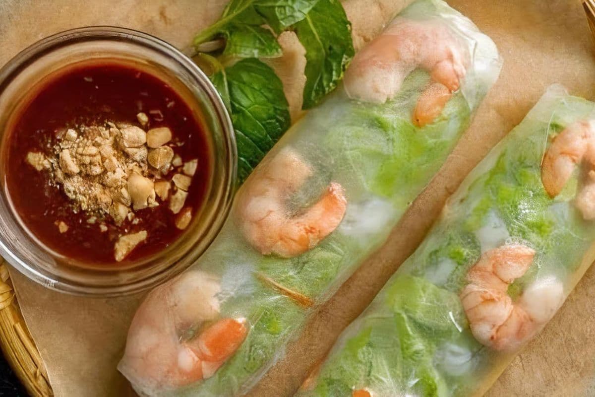 # 10 Rouleau de Printemps / Spring Rolls