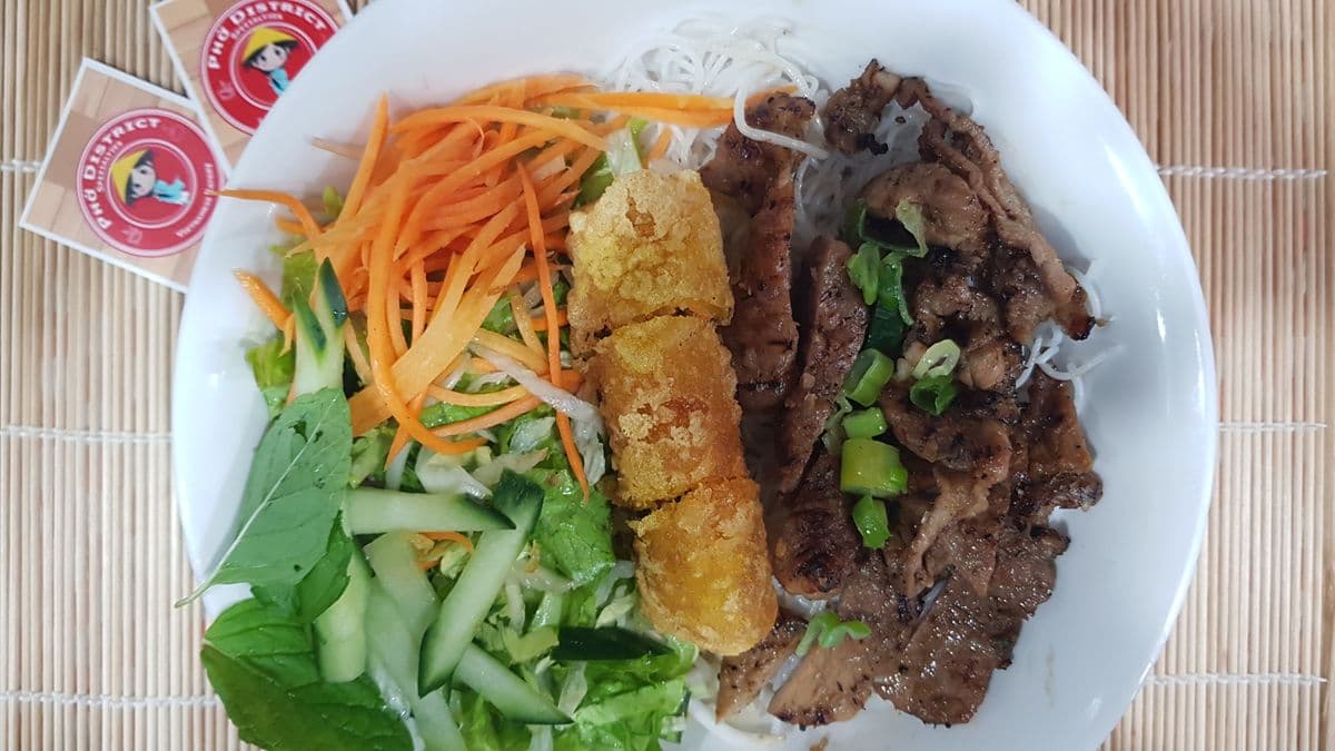 303. Vermicelli with Grilled Pork, Spring Roll, and Grilled Pork Sausage