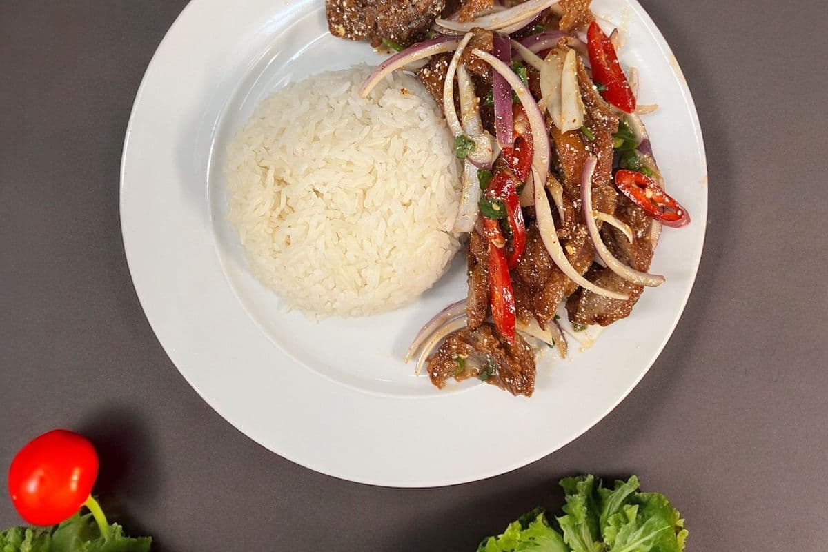 Chicken Zaap (Crispy Chicken Salad)