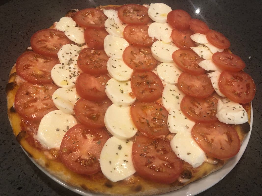 10" Caprese Pizza