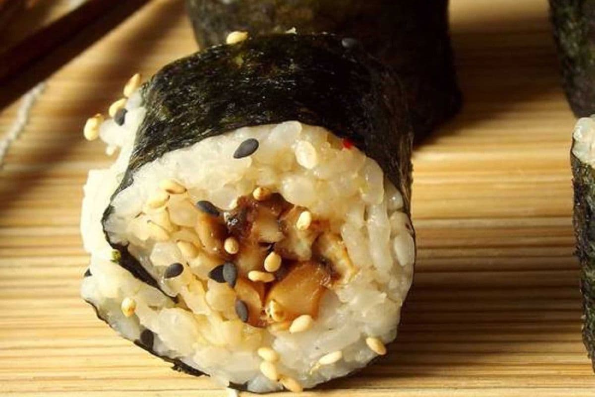 Shiitake Mushroom Roll (6 pcs)