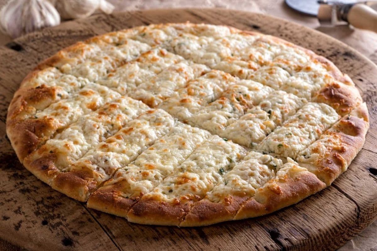 Medium Cheesy Garlic Fingers (12")