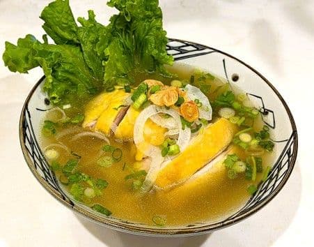 H2. Lemongrass Chicken Pho
