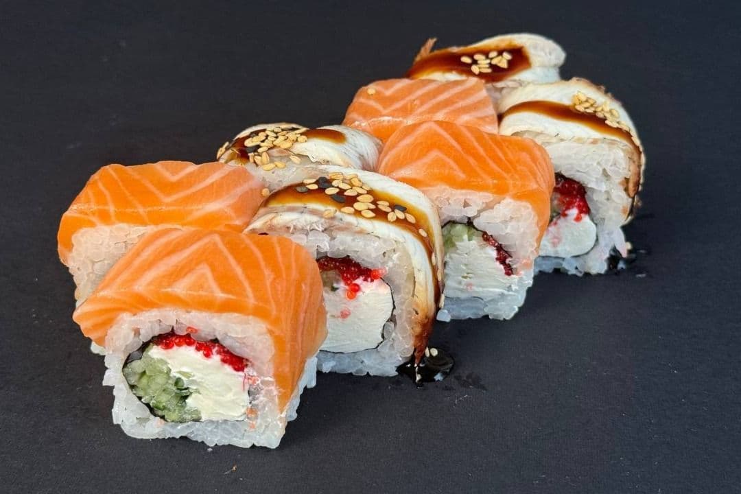 Tiger Dragon Roll (8 pcs)