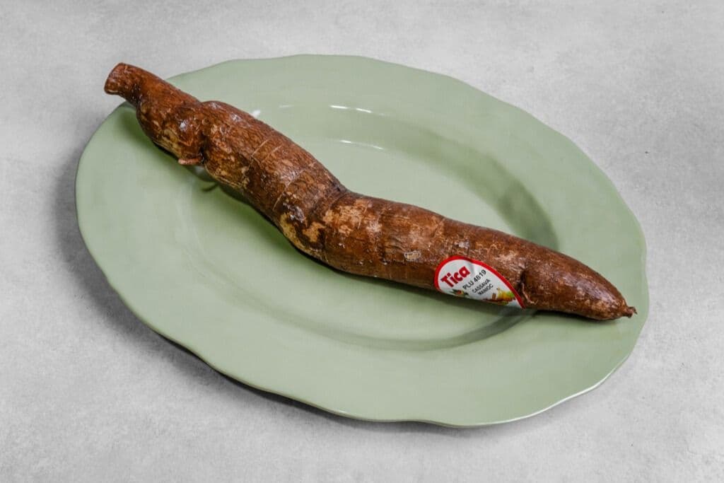 Cassava (each, 2lb)
