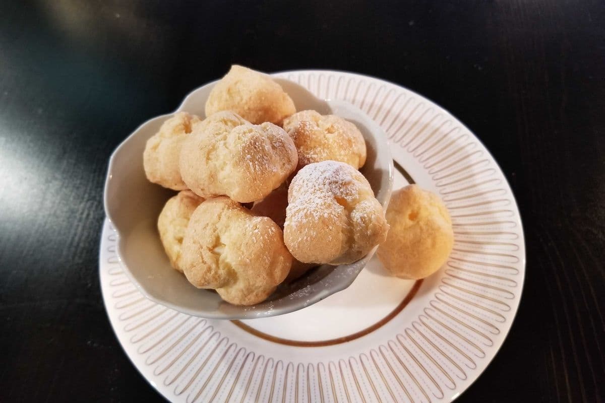 Cream Puffs (10pcs)
