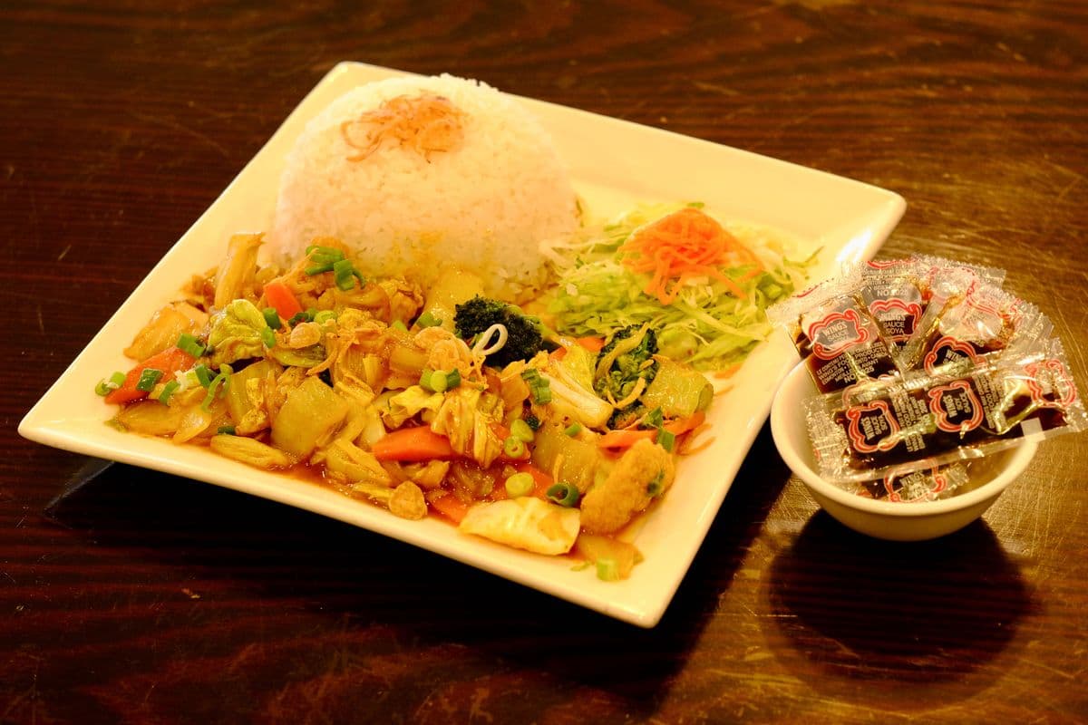 75. Vegetable Curry stir Fry / CẢI XÀO LĂN
