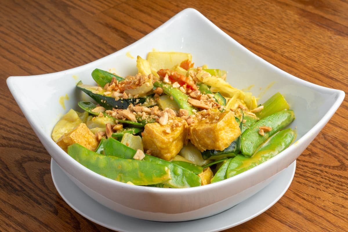 H2. Tofu and Vegetables with Curry Sauce