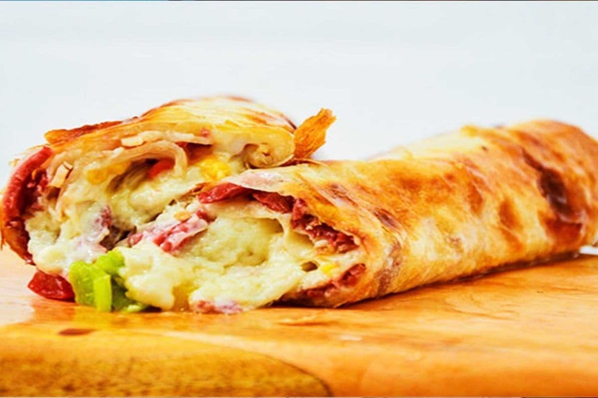 Pastrami Pie Roll رول فطيرة بسطرمة