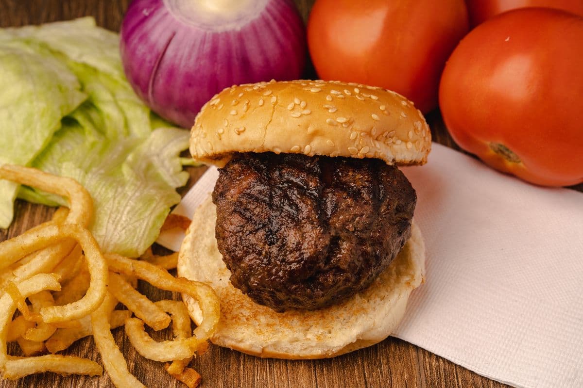 2. Monsieur Steerburger / Mister Steerburger