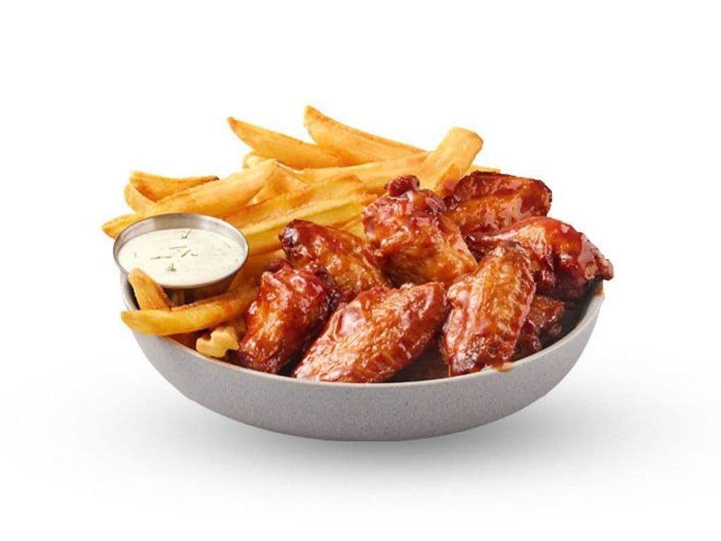 1 Lb Original or Dusted Wings