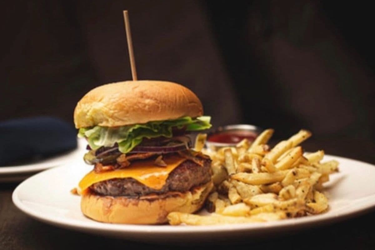 Bacon Cheddar Burger
