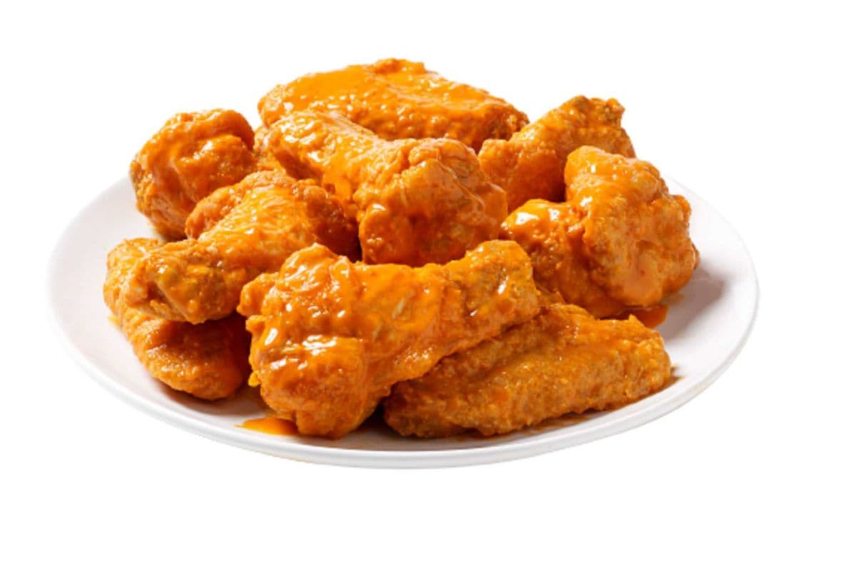 Original Hooters® Style Wings (15 pcs) with Two Sauces