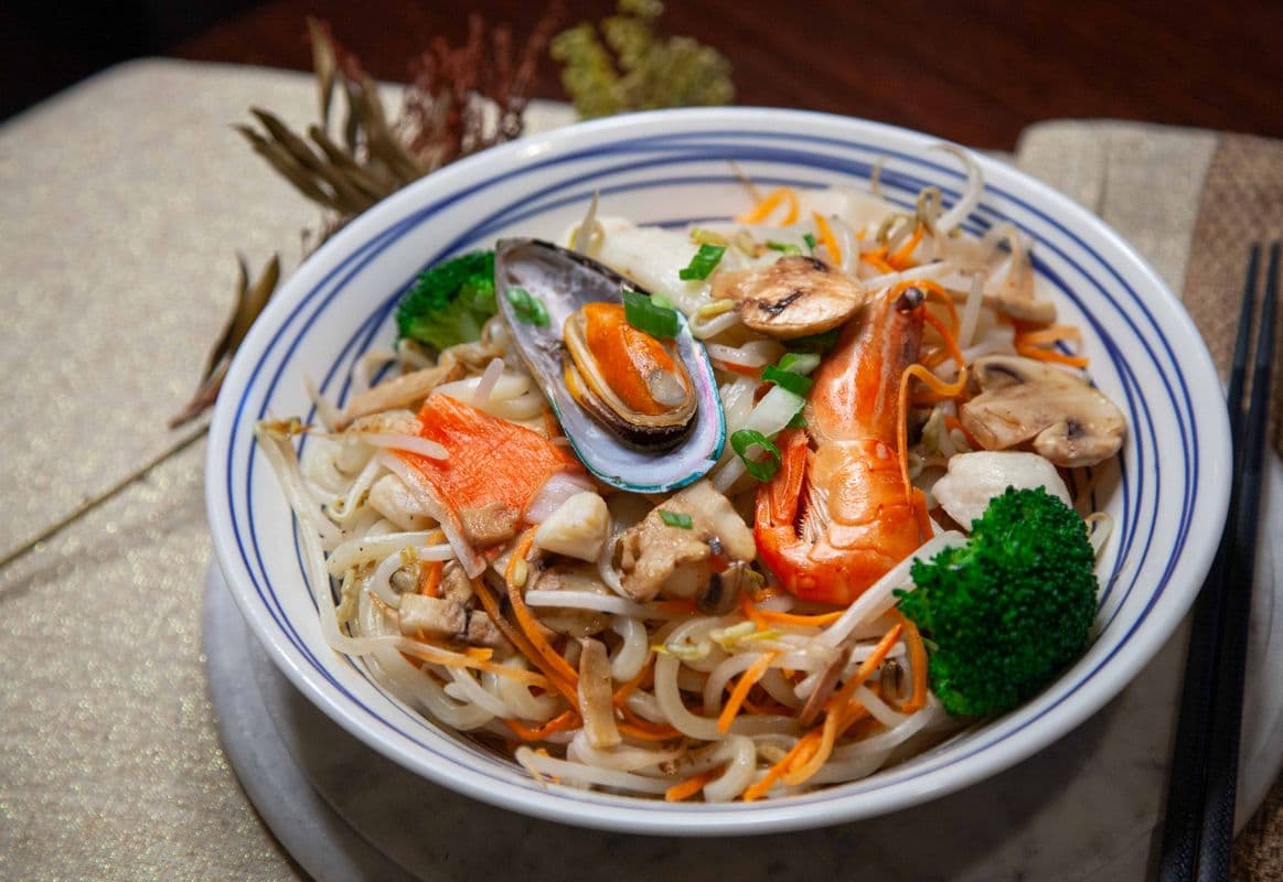 Seafood Yaki Udon