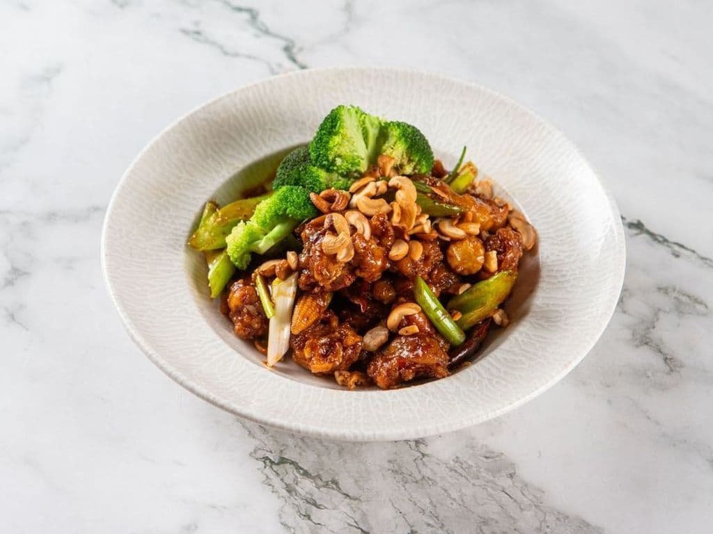 KUNG PAO CHICKEN