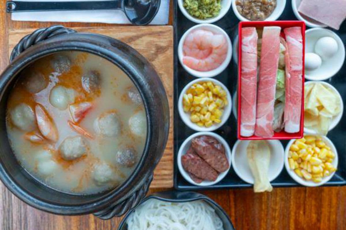 Original Rice Noodle Soup 原味骨汤米线