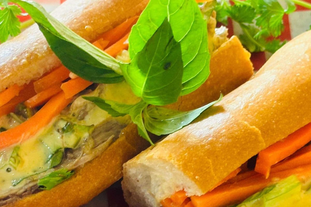 BM13-Pho Banh Mi | Bánh Mì Phờ