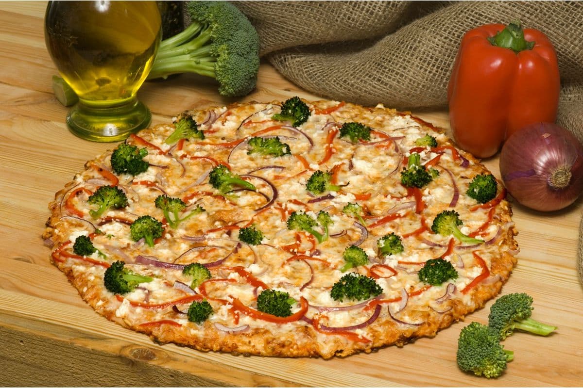 16" Extra-Large Giardino Classic Pizza