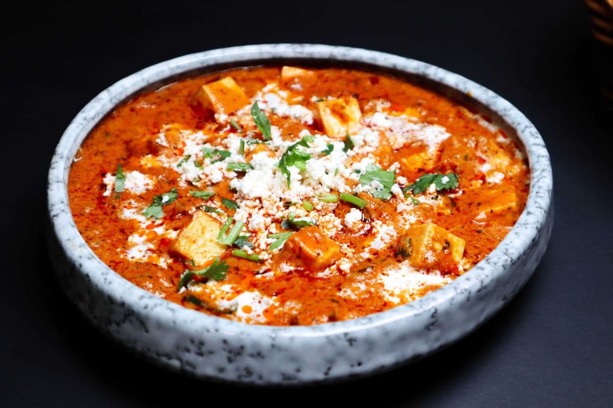 TMC Special Paneer with Garlic Naan or Rice