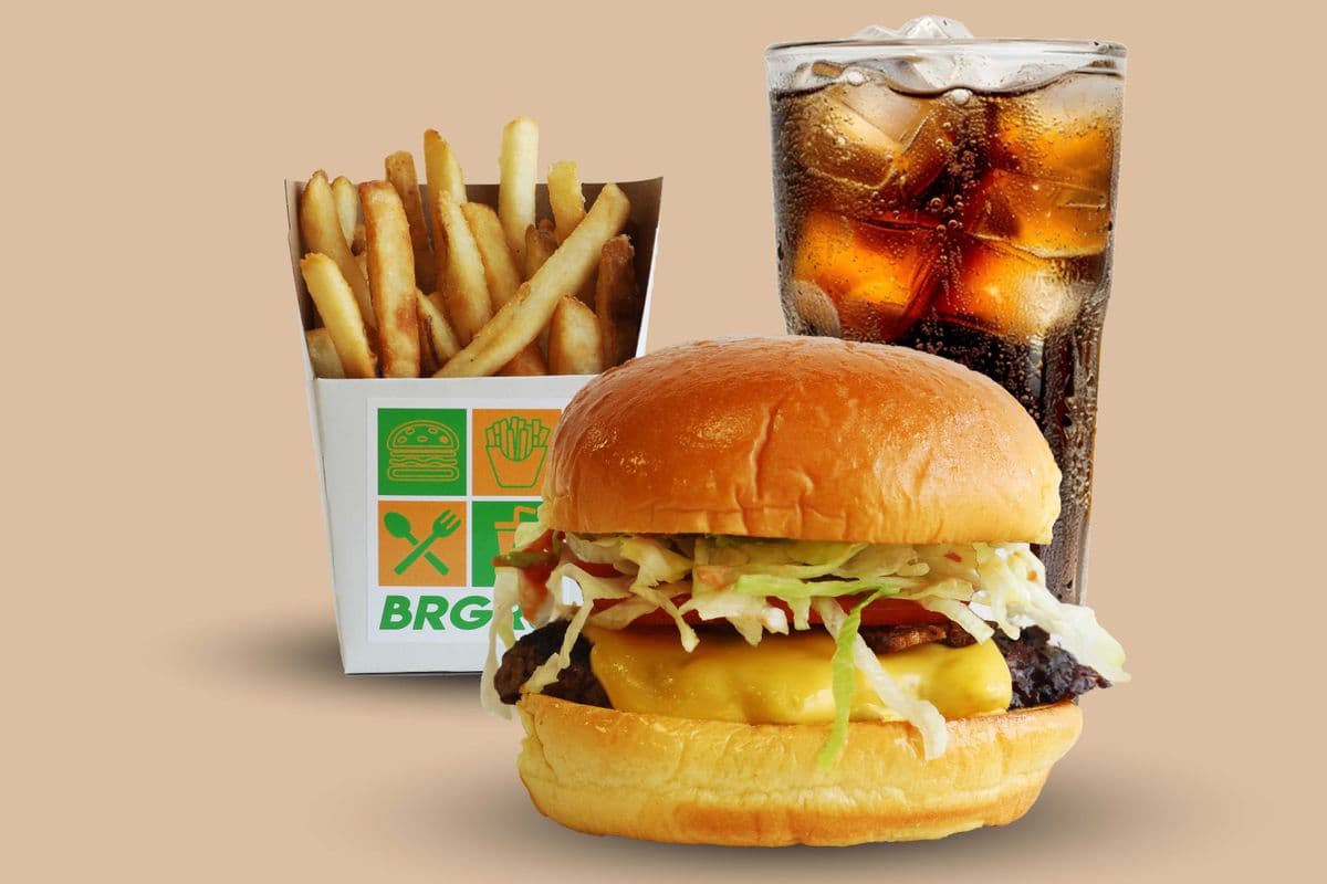 Bacon Deluxe Cheeseburger Combo