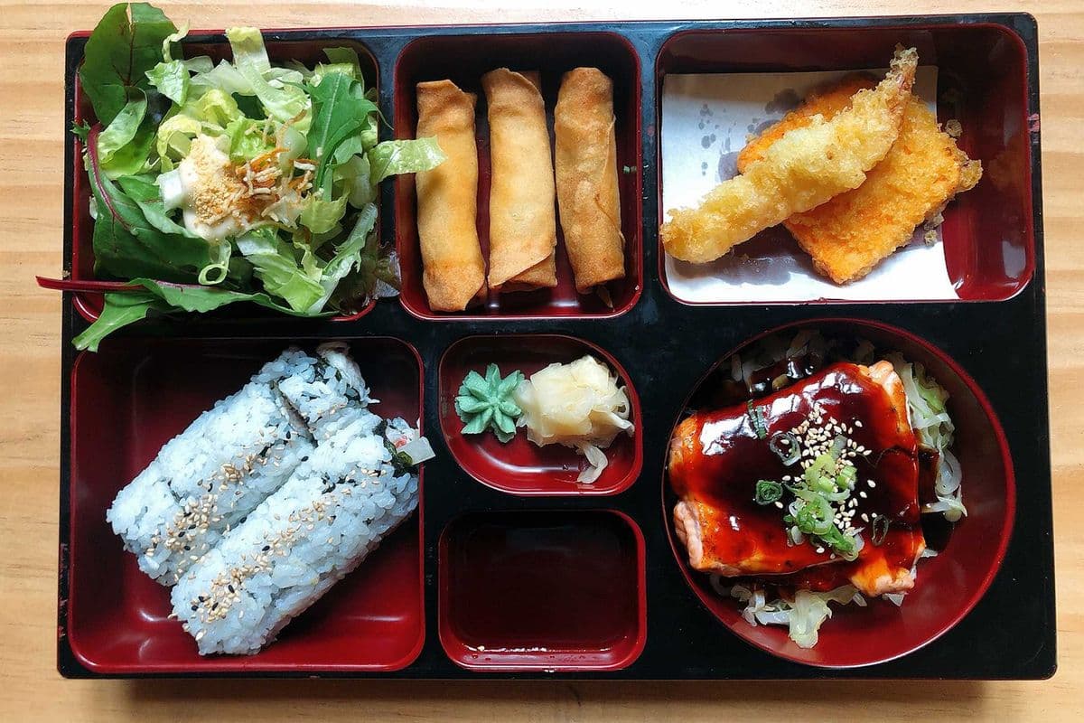Lunch Bento (Salmon)