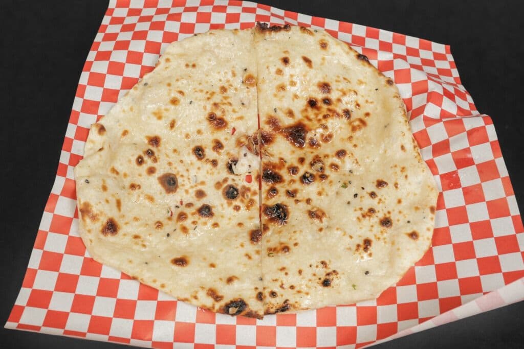 Naan au beurre / Butter Naan