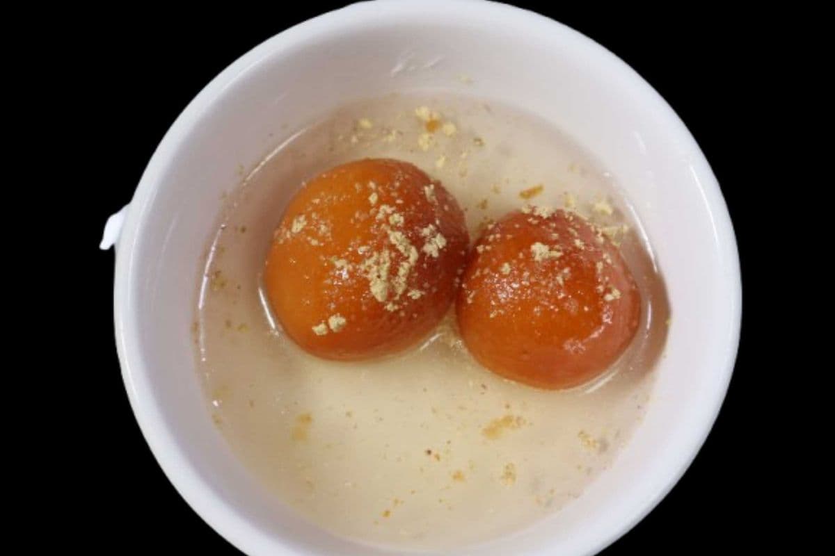 Gulab Jamun (3 Pieces)