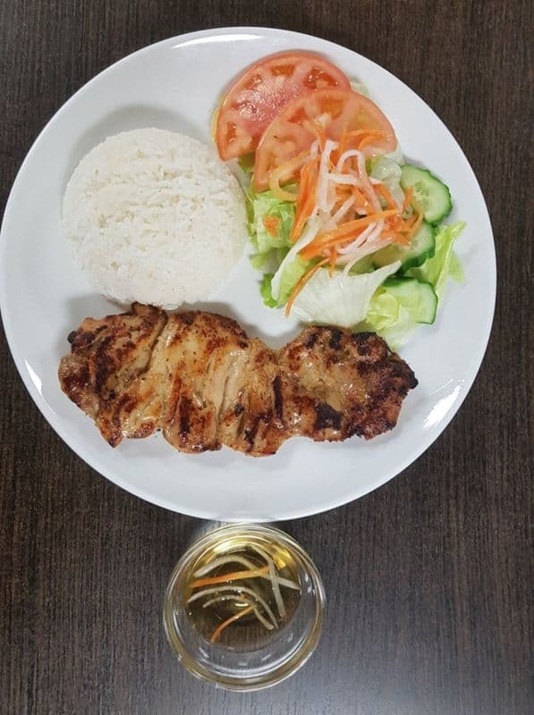 R1. Chicken Rice