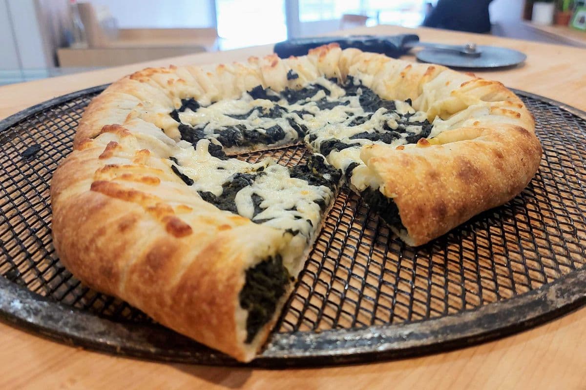 Spanish & feta stuffed crust PIE
